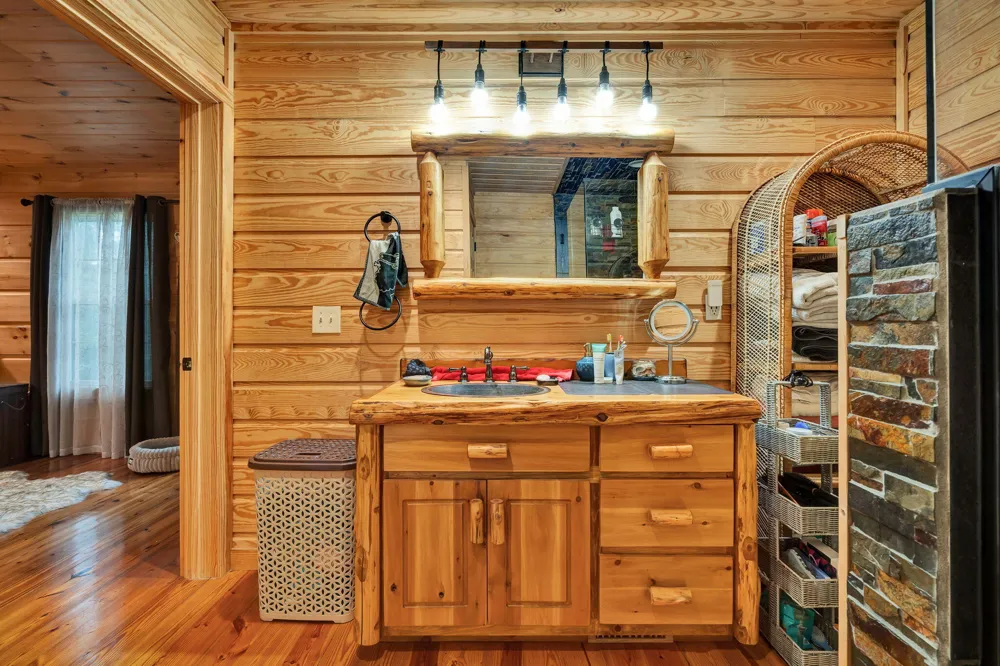 1751 County Road 50 Riceville, TN 37370
