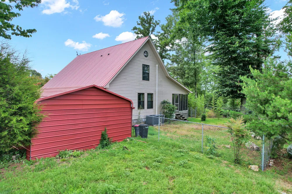 1751 County Road 50 Riceville, TN 37370