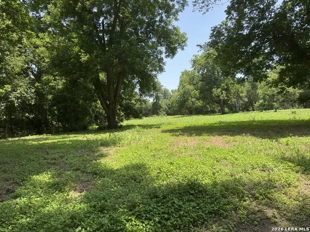 00 B & B Road Seguin, TX 78155
