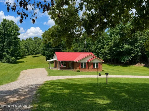 215 White Road