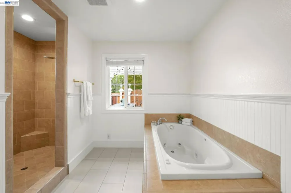 11 Rudgear Dr Walnut Creek, CA 94596