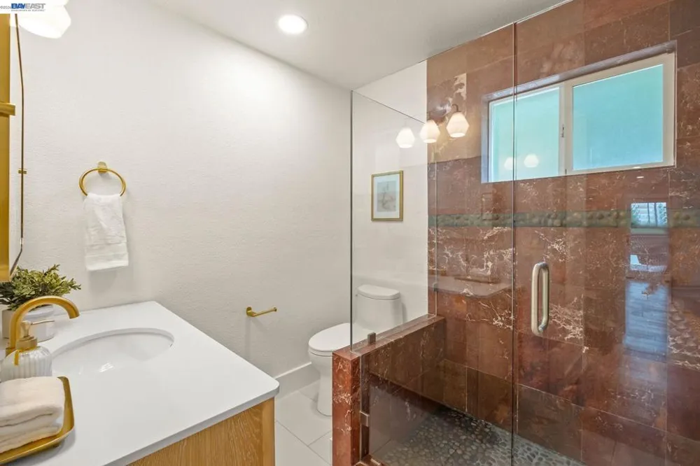 11 Rudgear Dr Walnut Creek, CA 94596