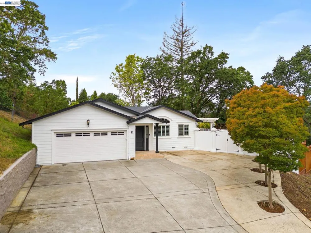 11 Rudgear Dr Walnut Creek, CA 94596