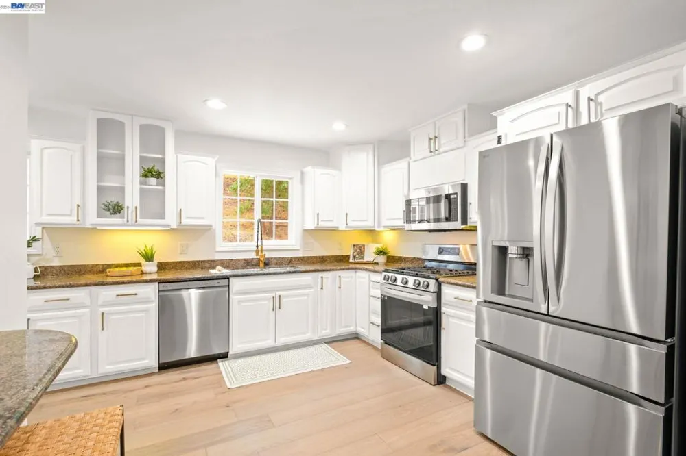 11 Rudgear Dr Walnut Creek, CA 94596