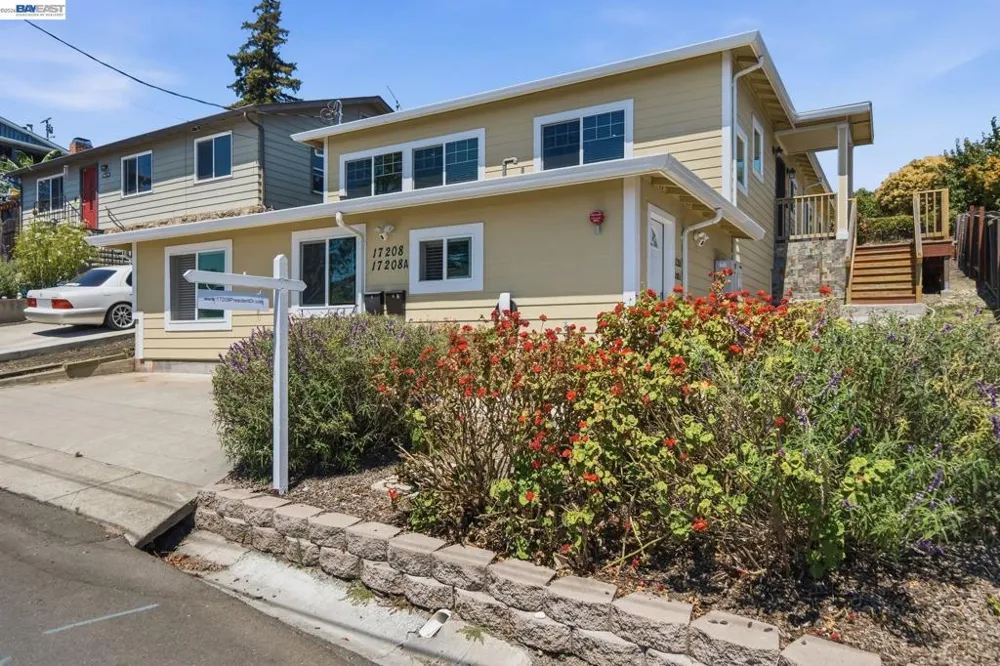 17208 President Dr Castro Valley, CA 94546