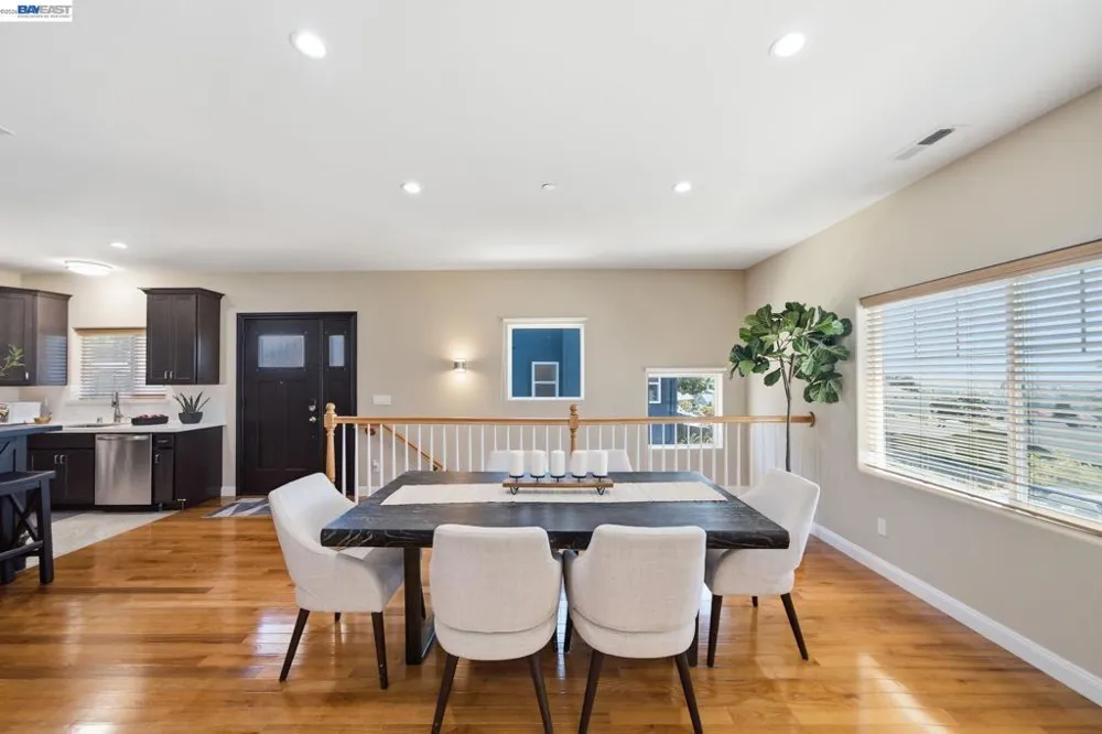 17208 President Dr Castro Valley, CA 94546