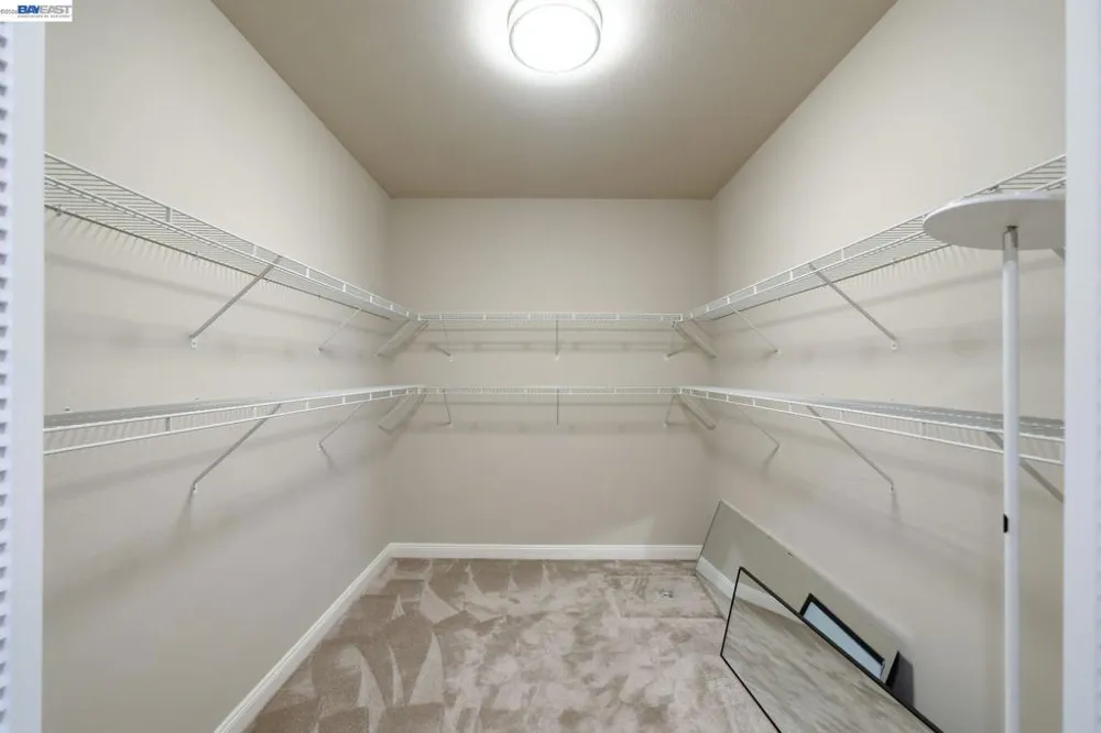 17208 President Dr Castro Valley, CA 94546