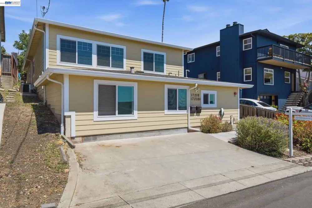 17208 President Dr Castro Valley, CA 94546
