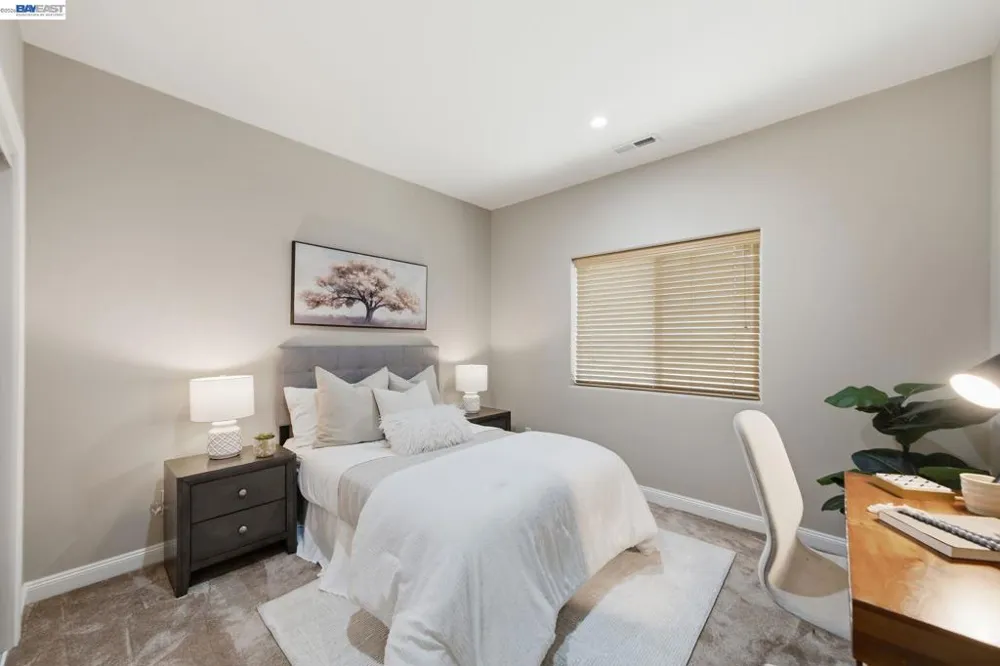 17208 President Dr Castro Valley, CA 94546
