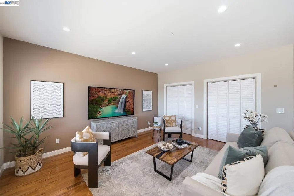 17208 President Dr Castro Valley, CA 94546