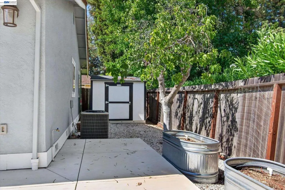 22 Jib Ct Pleasant Hill, CA 94523