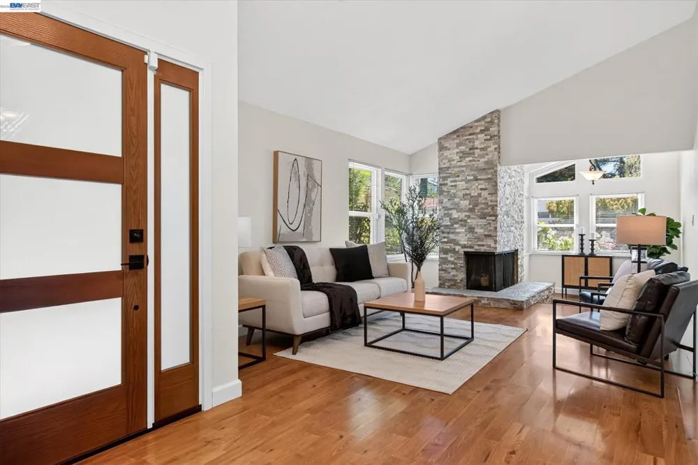 22 Jib Ct Pleasant Hill, CA 94523