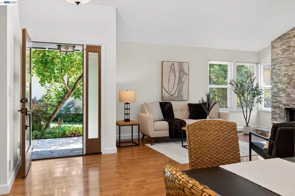22 Jib Ct Pleasant Hill, CA 94523