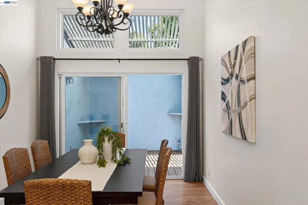 22 Jib Ct Pleasant Hill, CA 94523