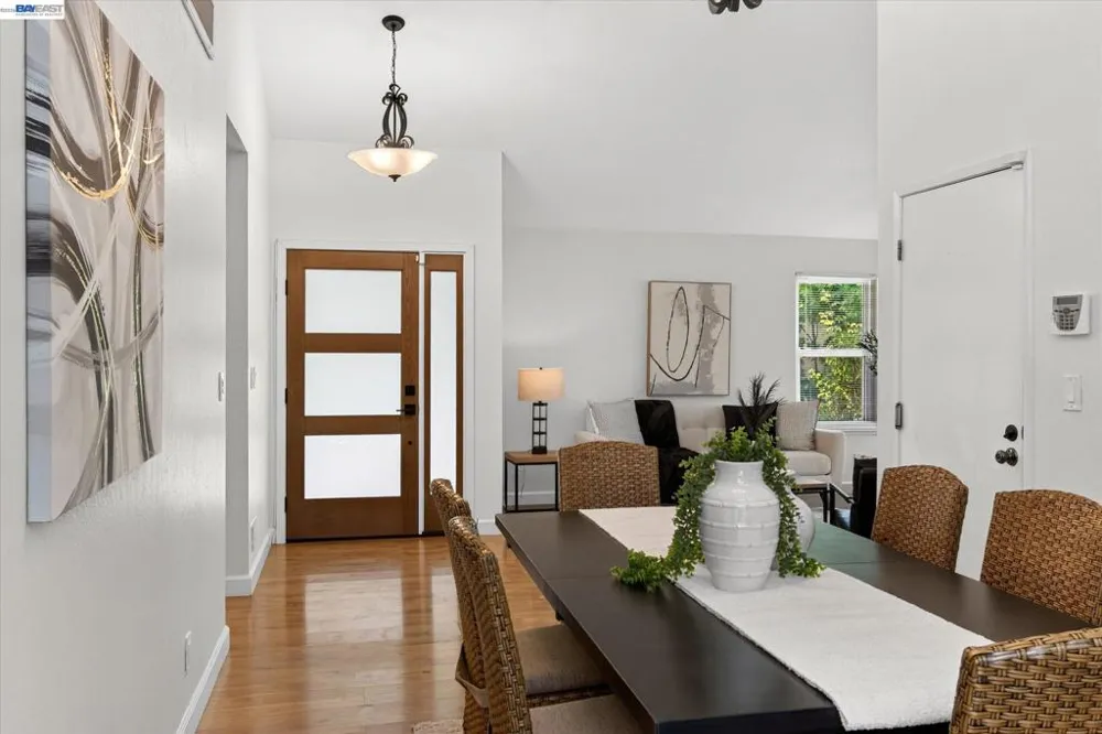 22 Jib Ct Pleasant Hill, CA 94523