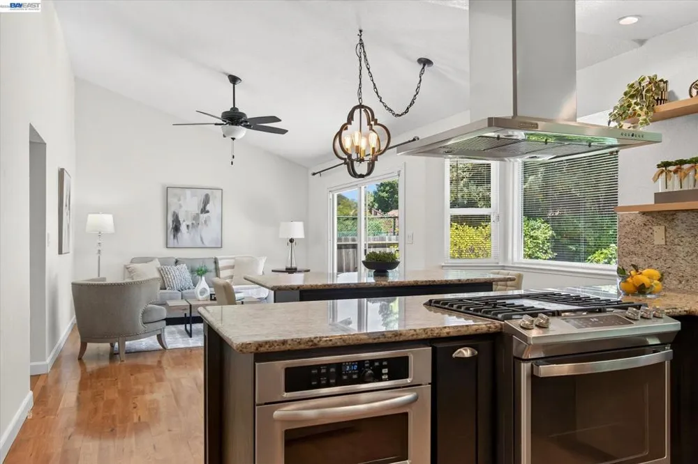 22 Jib Ct Pleasant Hill, CA 94523