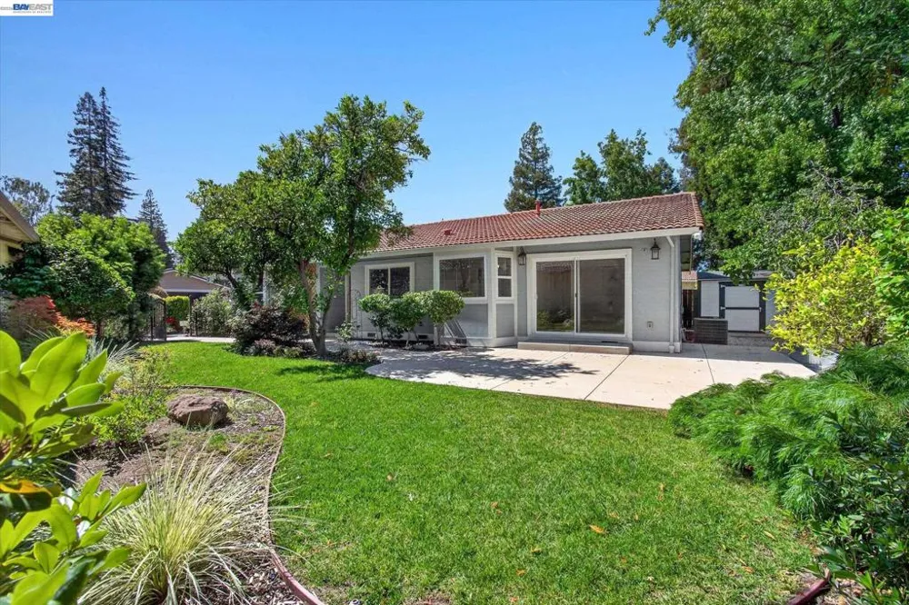 22 Jib Ct Pleasant Hill, CA 94523
