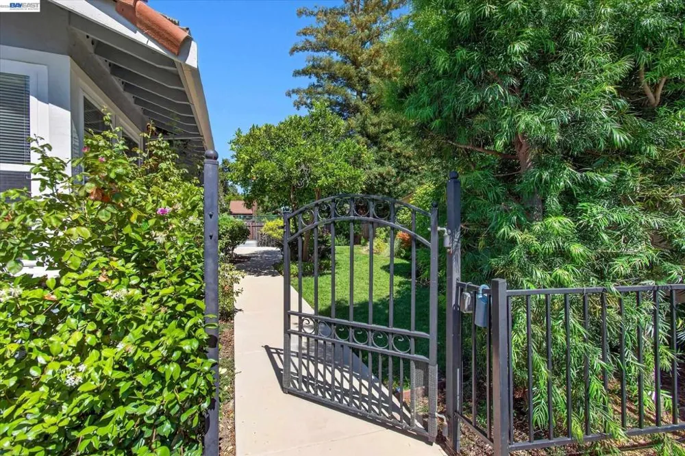22 Jib Ct Pleasant Hill, CA 94523