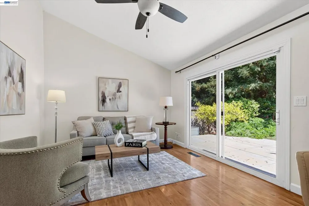 22 Jib Ct Pleasant Hill, CA 94523