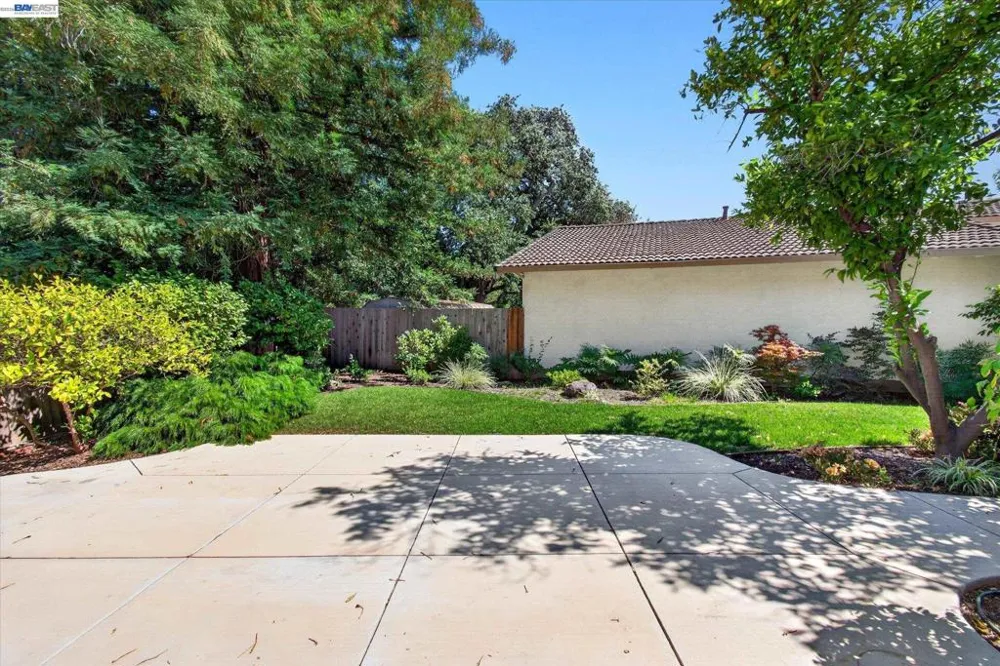 22 Jib Ct Pleasant Hill, CA 94523