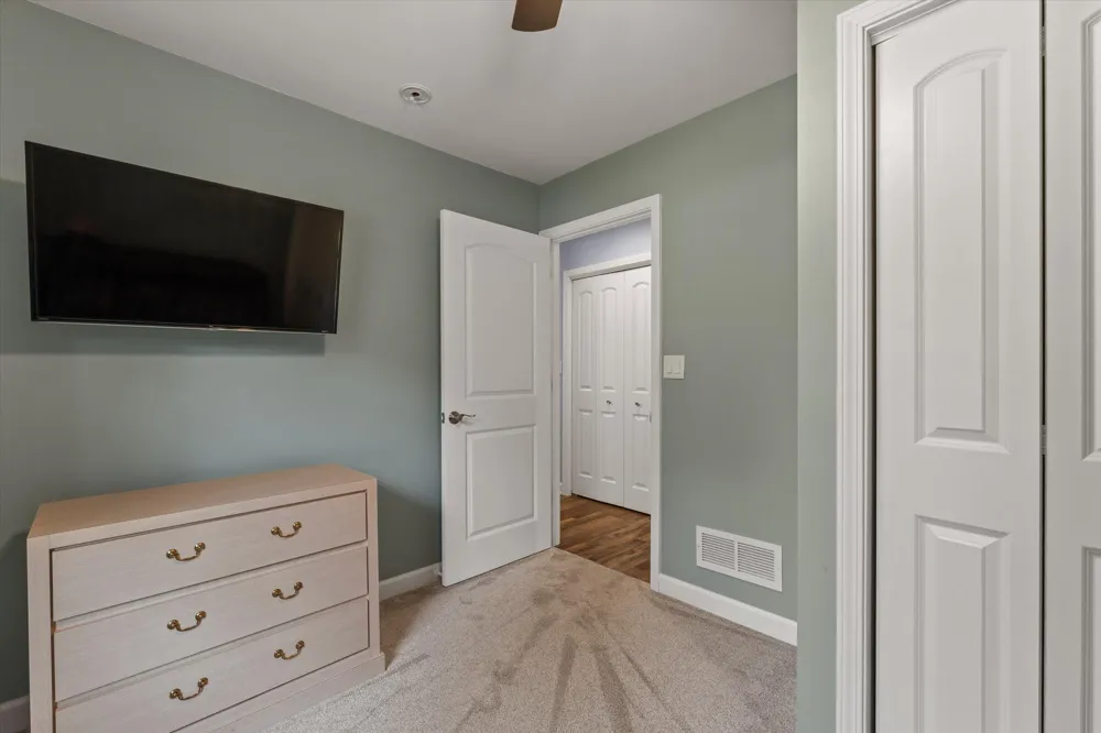 21684 Channel Parkway Edwardsburg, MI 49112