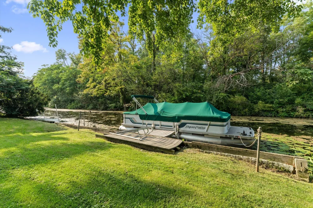 21684 Channel Parkway Edwardsburg, MI 49112