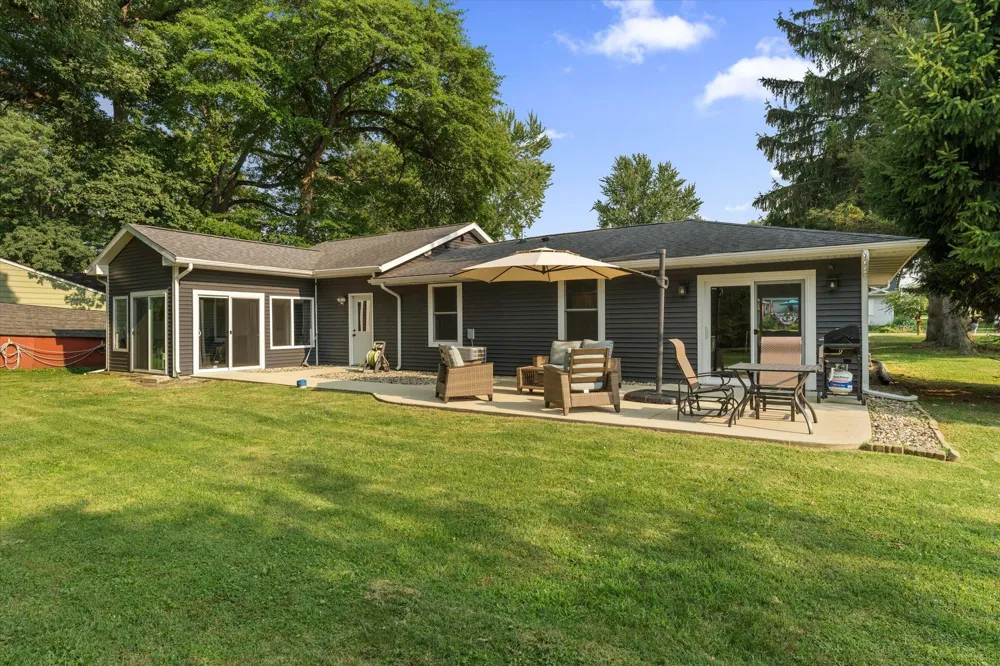 21684 Channel Parkway Edwardsburg, MI 49112