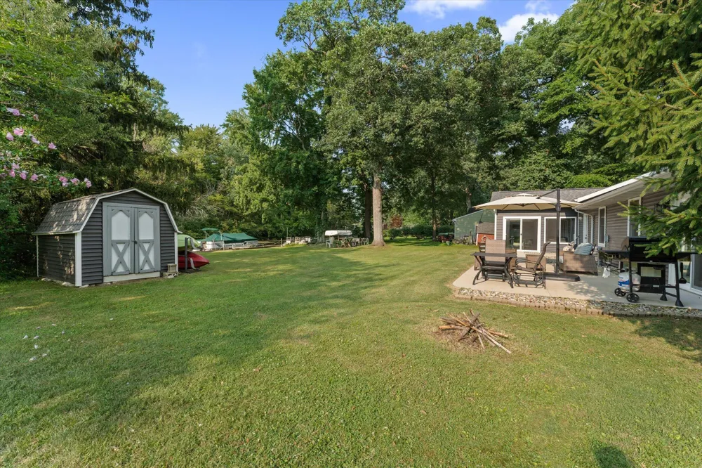 21684 Channel Parkway Edwardsburg, MI 49112
