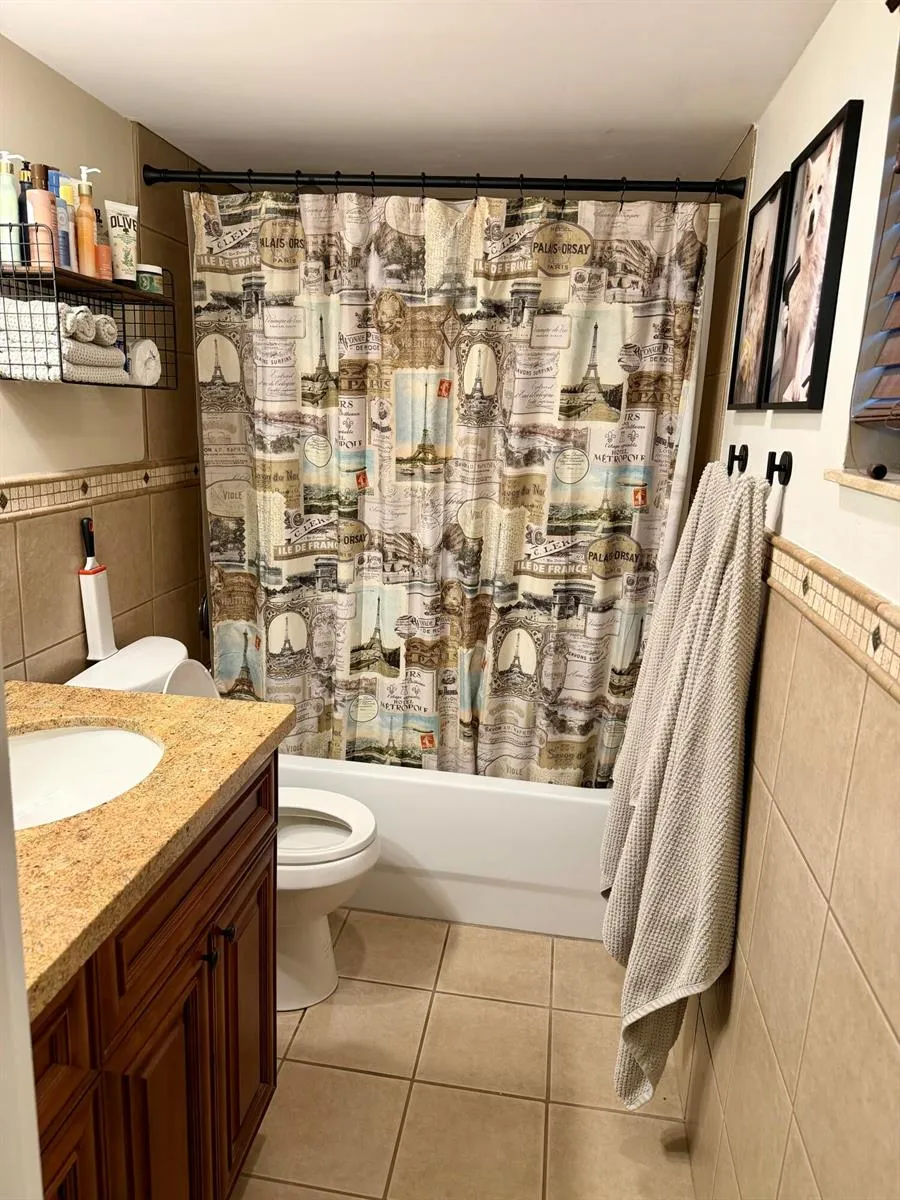 140 S CYPRESS ROAD #111 Pompano Beach, FL 33060