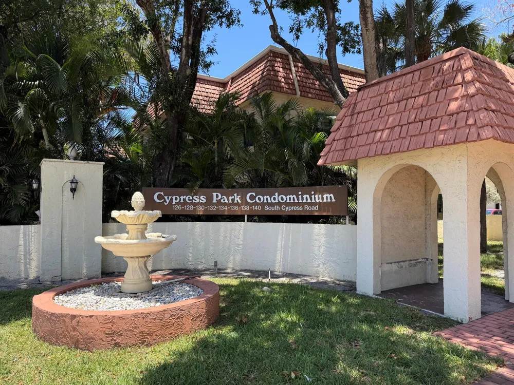 140 S CYPRESS ROAD #111 Pompano Beach, FL 33060