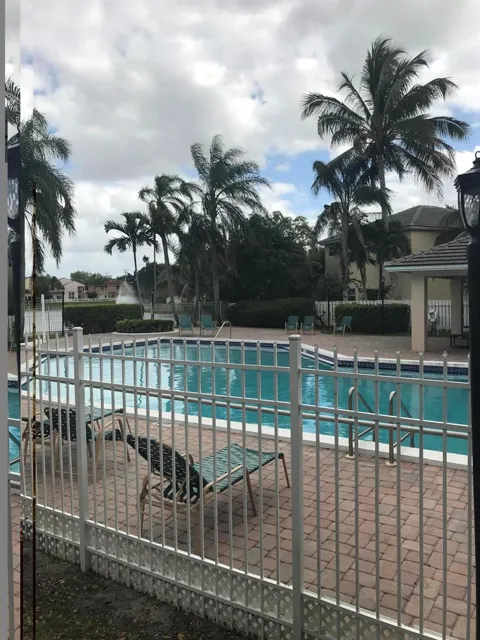 845 NW 98th Avenue