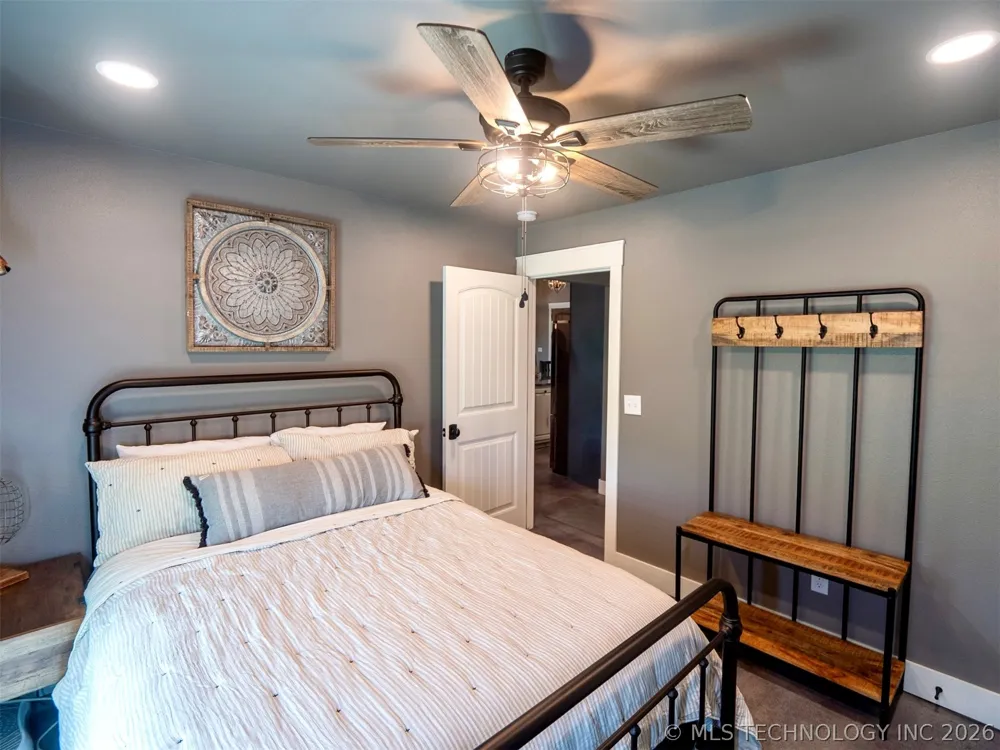 4790 Cliffside Kingston, OK 73439