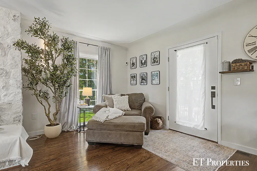 6645 Checkerberry Lane NE Plainfield Charter Township, MI 49341