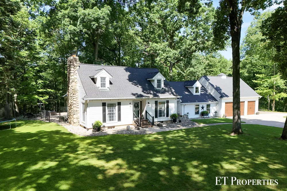 6645 Checkerberry Lane NE Plainfield Charter Township, MI 49341