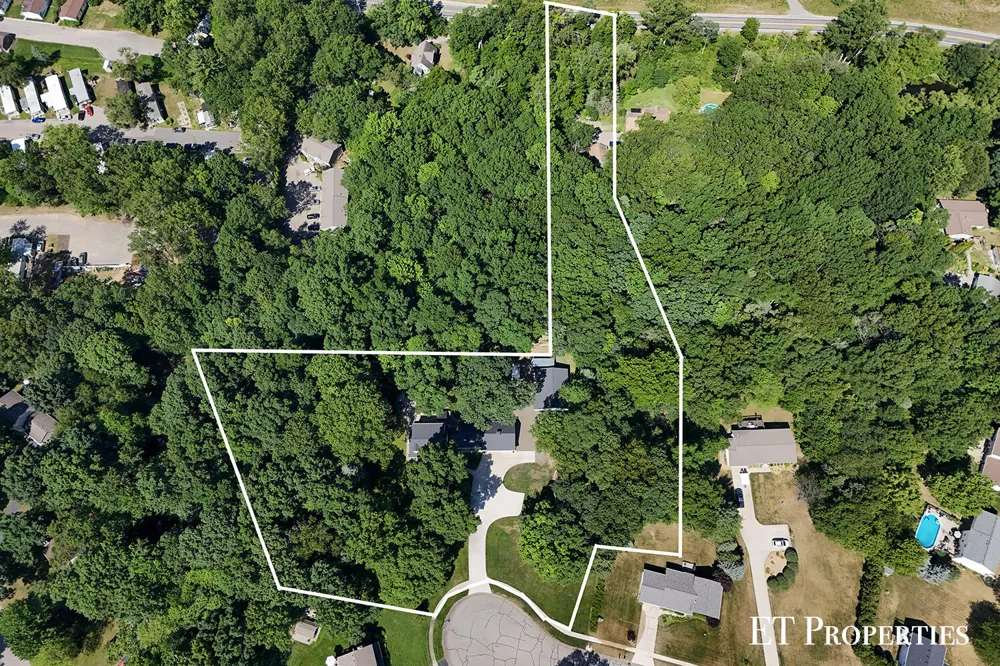 6645 Checkerberry Lane NE Plainfield Charter Township, MI 49341