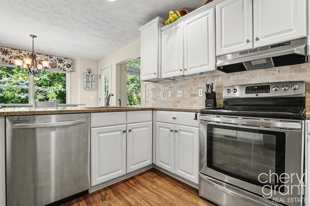 2297 Christine Court SE Cascade Charter Township, MI 49546