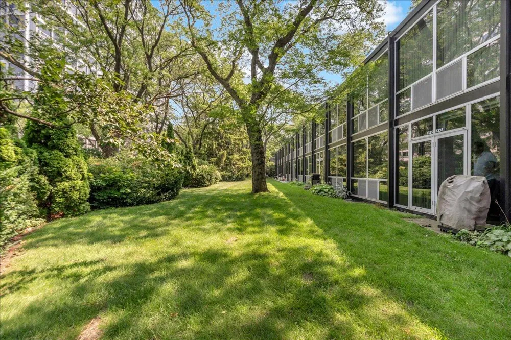 1333 Nicolet Place Detroit City, MI 48207