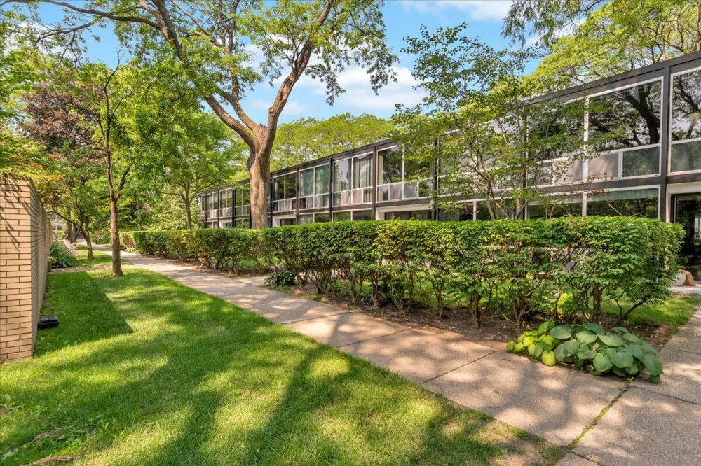 1333 Nicolet Place Detroit City, MI 48207