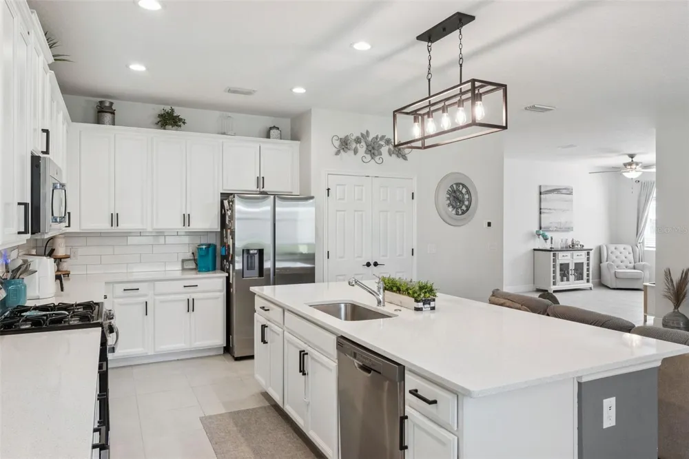 1144 CAVENDER CREEK ROAD Minneola, FL 34715