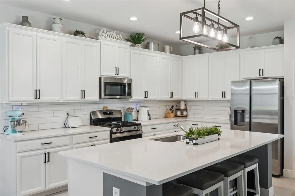 1144 CAVENDER CREEK ROAD Minneola, FL 34715