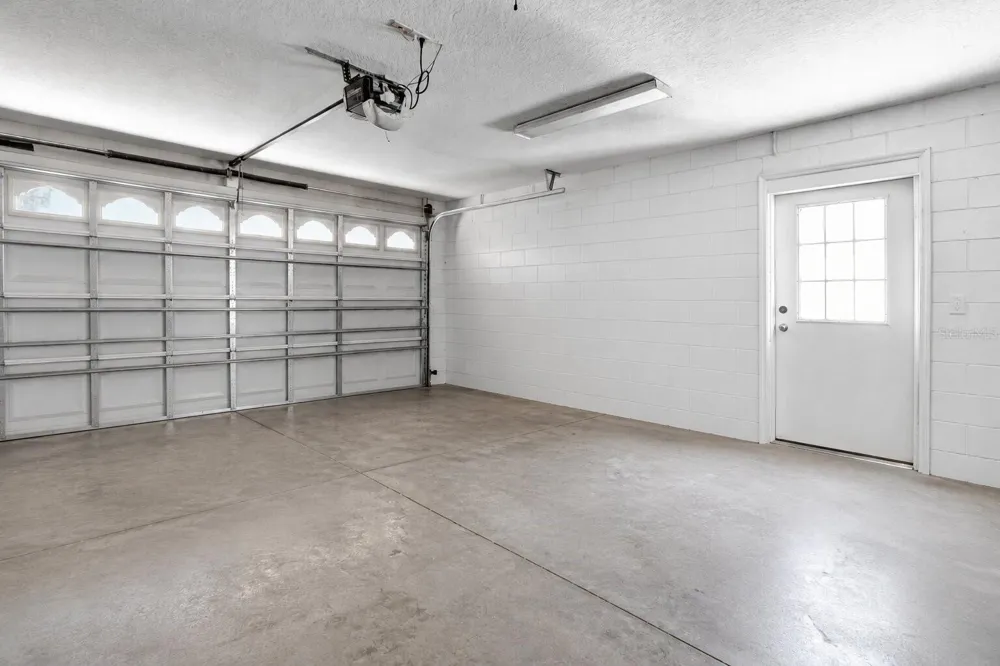 32917 FOREST AVENUE Leesburg, FL 34788