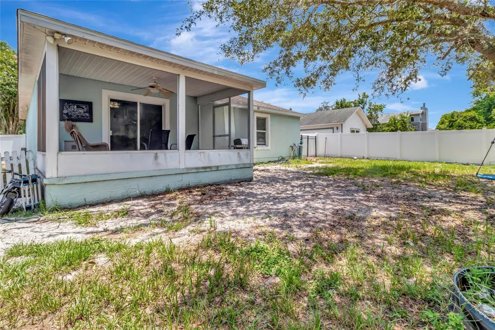 32917 FOREST AVENUE Leesburg, FL 34788