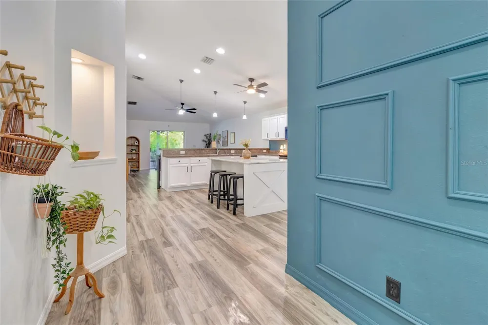 32917 FOREST AVENUE Leesburg, FL 34788