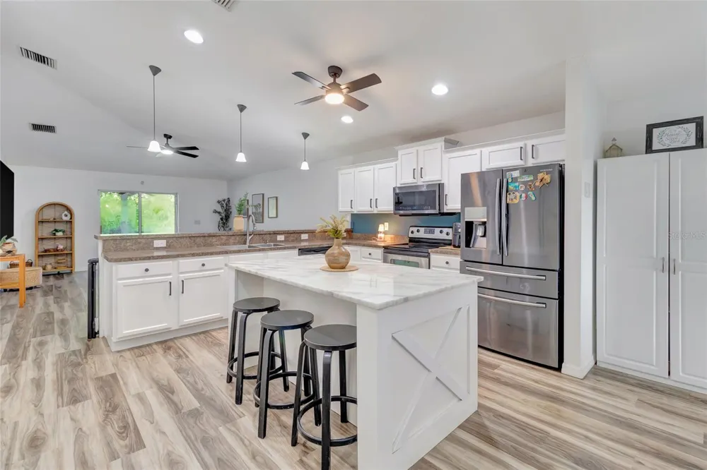 32917 FOREST AVENUE Leesburg, FL 34788