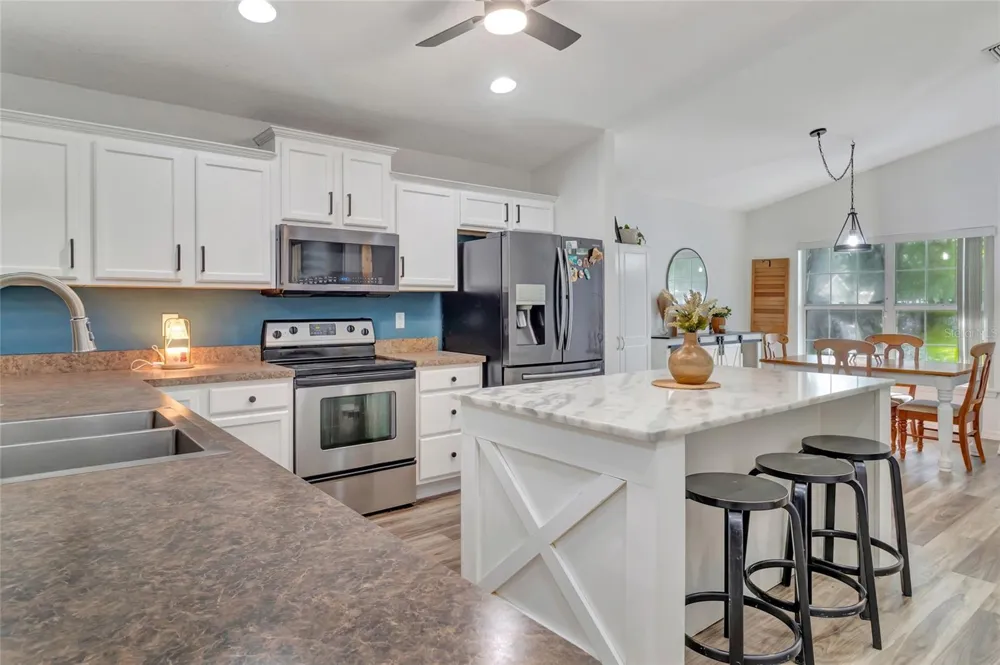32917 FOREST AVENUE Leesburg, FL 34788