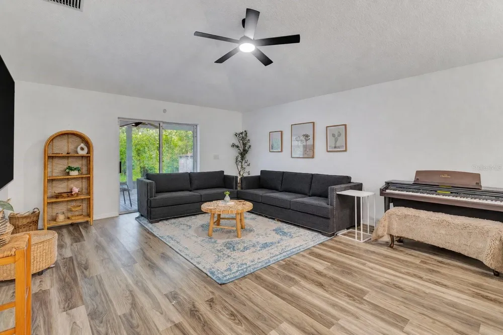 32917 FOREST AVENUE Leesburg, FL 34788