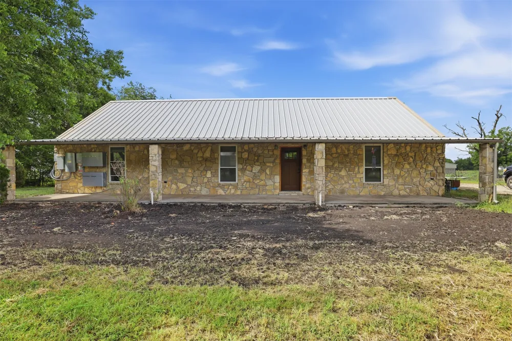 5377 Fm 219 W Carlton, TX 76436