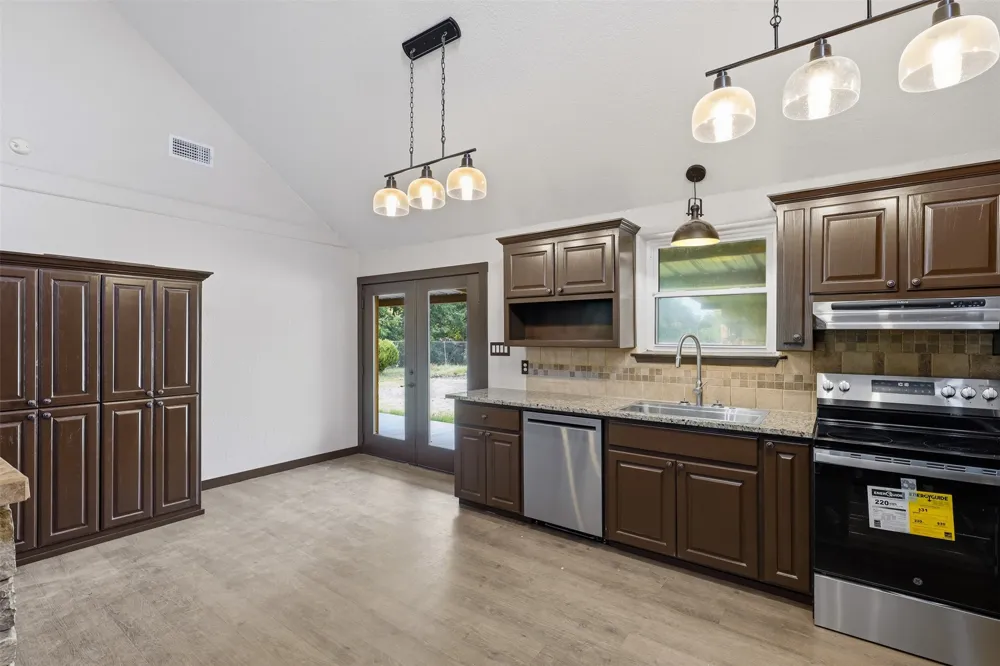 5377 Fm 219 W Carlton, TX 76436