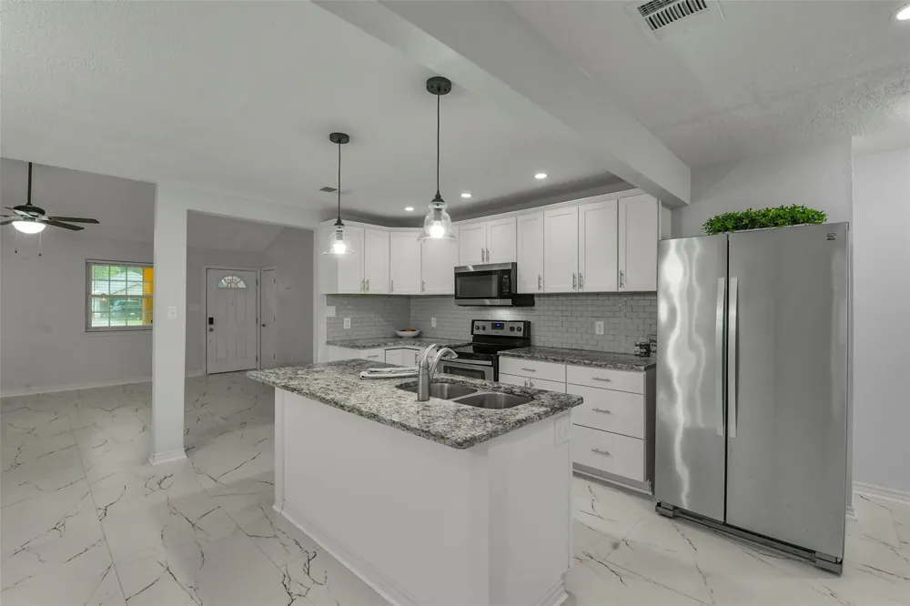 1215 Tejas Boulevard Conroe, TX 77316