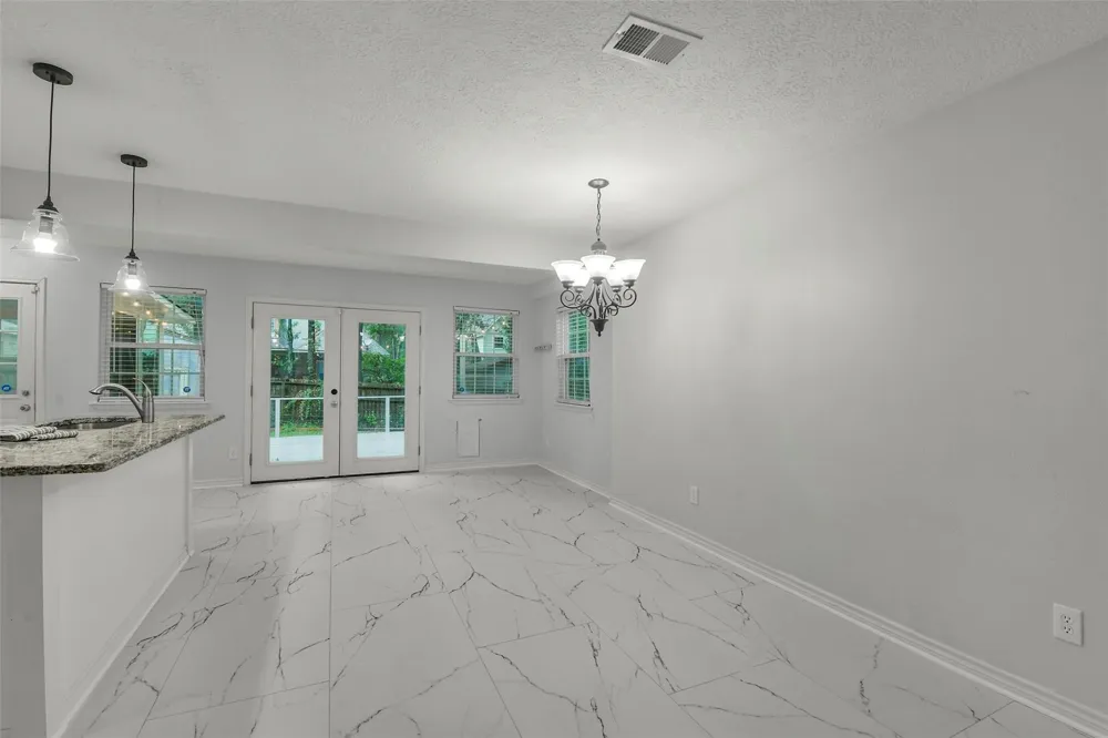 1215 Tejas Boulevard Conroe, TX 77316
